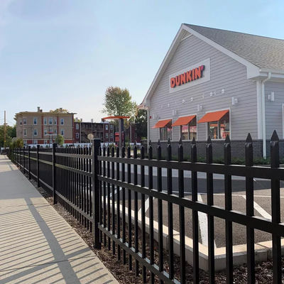 Czarny piket Dekoracyjne metalowe płyty ogrodzeniowe żelazne wysokość 1,03 m