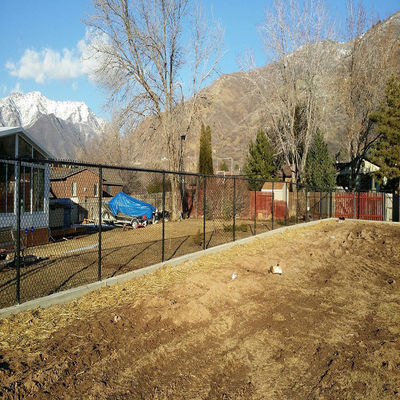 Diamentowy Cyclone Wire Metal Chain Link Ogrodzenie 50x50mm Wielkość siatki 1,8m