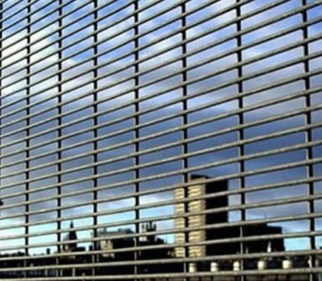 Wytrzymałe więzienie przeciw wspinaczce 358 Ogrodzenie wysokiego bezpieczeństwa Wysoka wytrzymałość 540-690N / M2