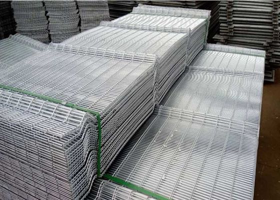 Galwanizowany H5.2m Ogrodzenie przeciwcięcia 358 Ogrodzenie bezpieczeństwa wojskowego