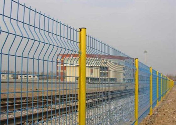 ISO14001 Ogrodzenie ze spawanym drutem PVC H1830mm V Mesh Security Fencing