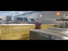 Niskoprofilowa bariera zabezpieczająca krawędzie malowana proszkowo w kolorze żółtym