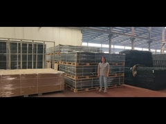 Wzmocniona bariera zabezpieczająca krawędź stopy z kotwami w kształcie kolca